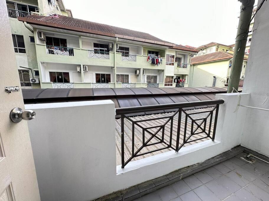 Kk A2z Api Api Modern Apartment Kota Kinabalu