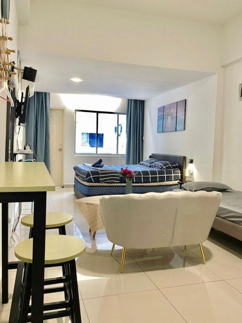 Apartment Kk A2z Api Api Modern *